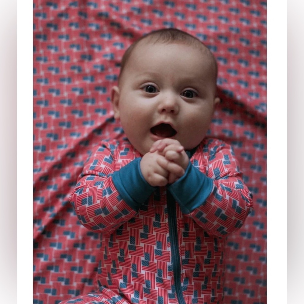 BURLEBO Baby Zip-up American Flag Onesie 3-6 mo.